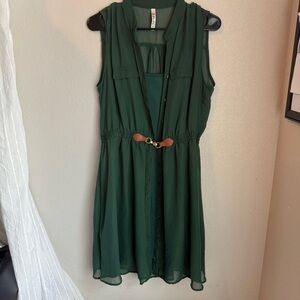 NWOT- Elegant Green Sleeveless Dress